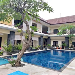 radha-hotel.hotelsseminyak.net/